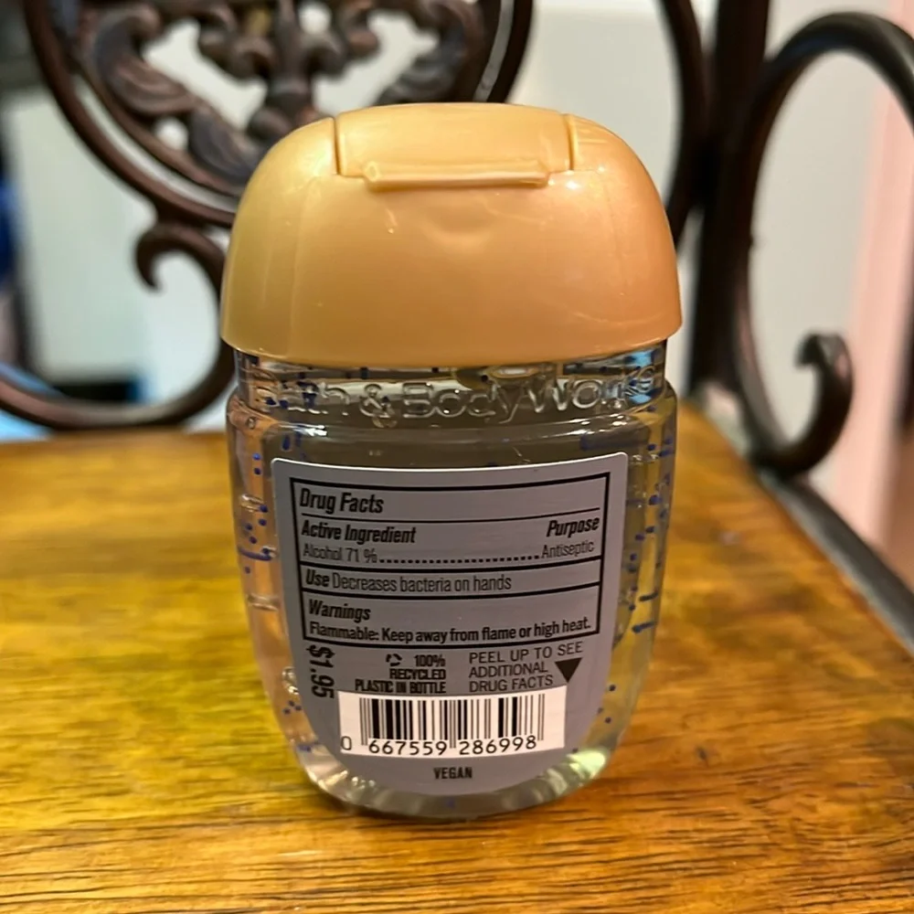 NEW MAHOGANY TEAKWOOD Pocket Hand Sanitizer from BBW/WHITE BARN